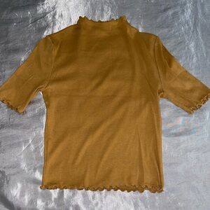 Forever 21 brown T-shirt with ruffles , size M